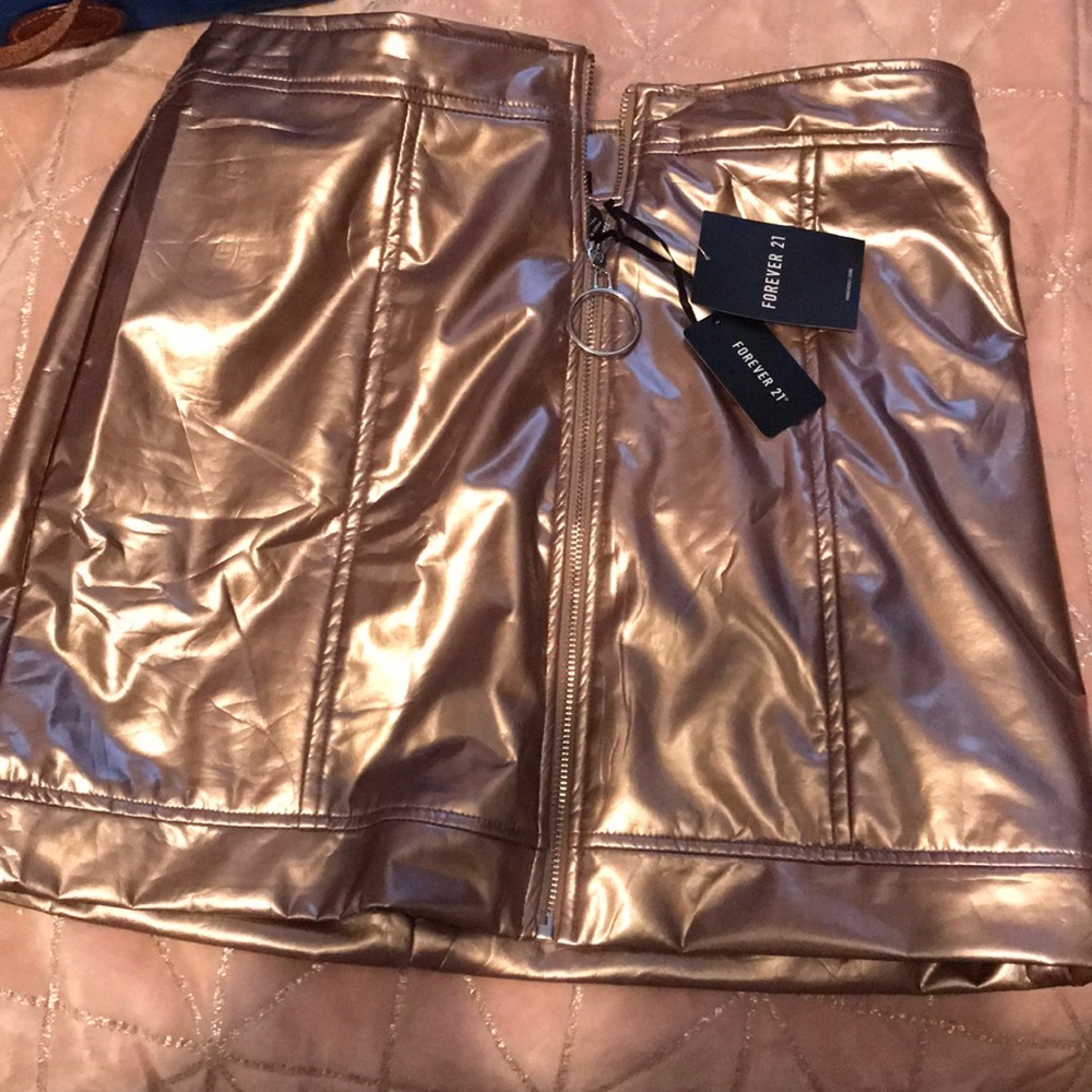 Forever 21 skirt